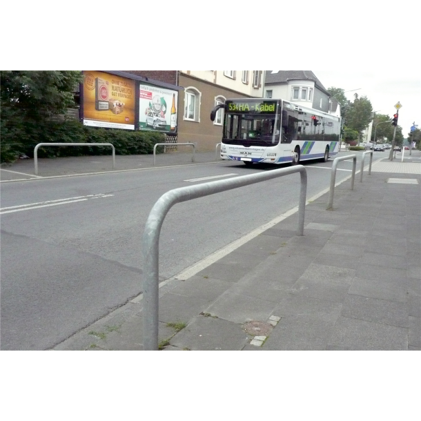 Guard hoop |  76 x 2,6 mm | without cross bar | for casting in concrete | total width: 2000 mm | total height: 1500 mm | hot-dip galvanized